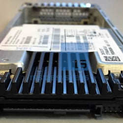 01EJ599 - IBM 3.84TB 12Gb SAS 2.5 Inch Flash Drive - Image 4