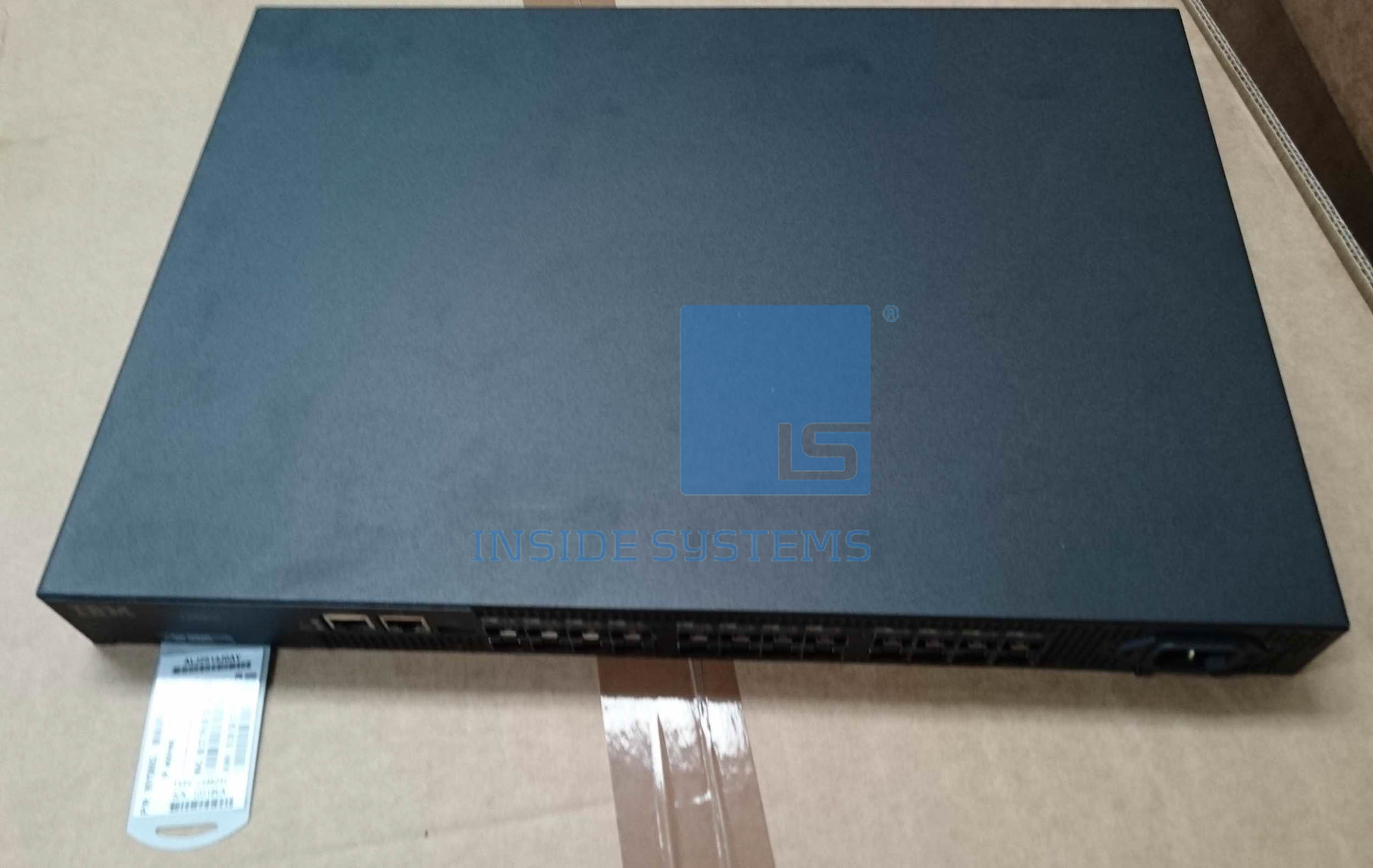 2498-24E - IBM System Storage SAN24B-4 8-ports 3 2498-24E - IBM System Storage SAN24B-4 8-ports - Image 2