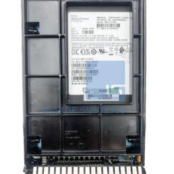 P23341-001 - 7.68TB 12G RI SCC SAS 3.5" SSD